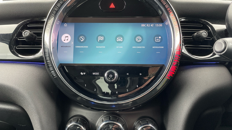 MINI Hatchback 2.0 Cooper S Sport 5dr Auto [Comfort/Nav Pack] Petrol Hatchback